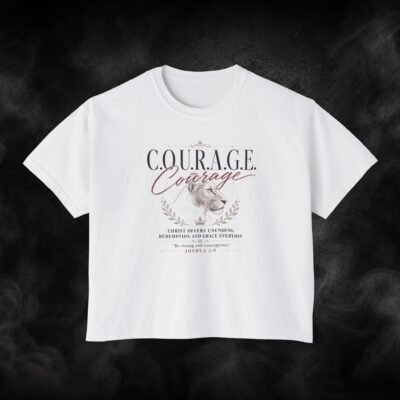 C.O.U.R.A.G.E. – Christ Offers Unending Redemption And Grace Everyday | Women’s Crop Boxy Shirt
